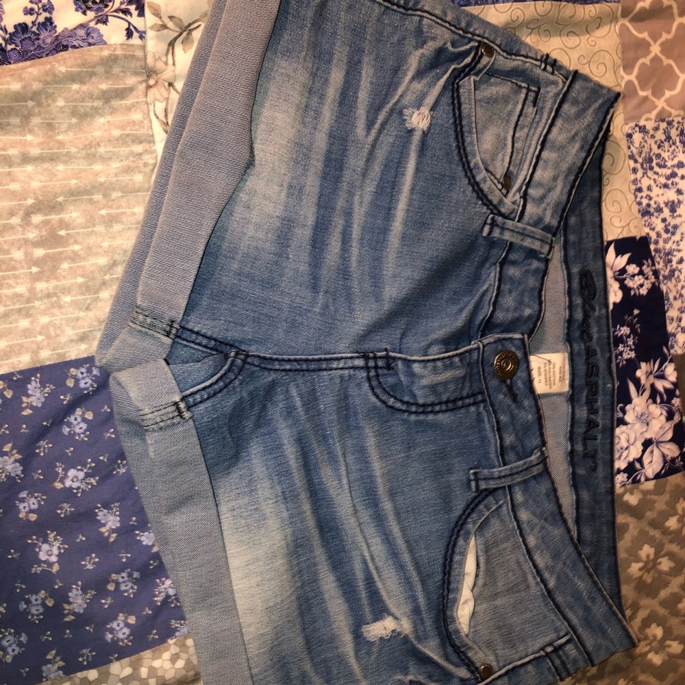 Blue Asphalt denim shorts
